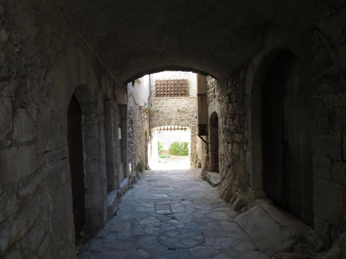 Le Castellas Du Pic St Loup Saint-Mathieu-de-Treviers Exterior photo